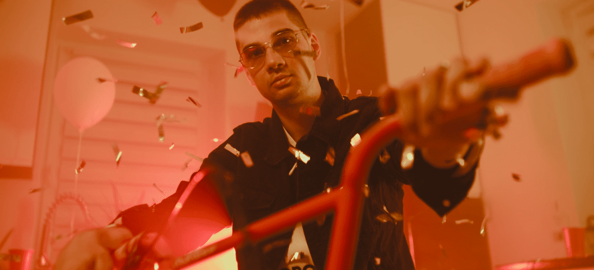 Sztoss z imprezowym klipem do utworu  „Not Nice”