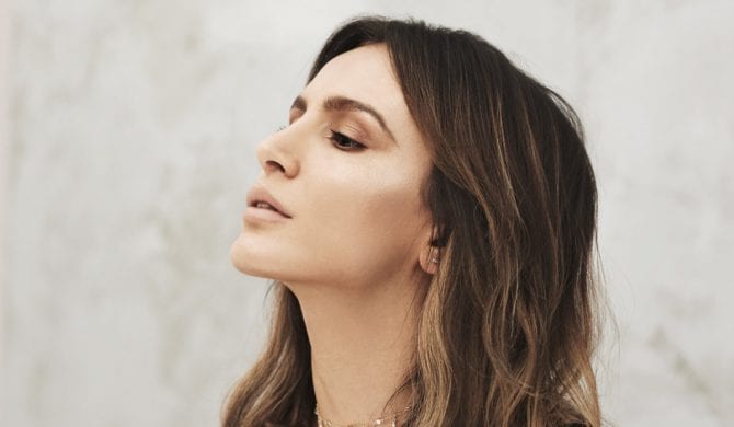 Artur Boruc śpiewa na płycie swojej żony