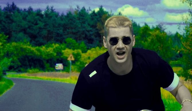 Sztoss prezentuje nowy singiel