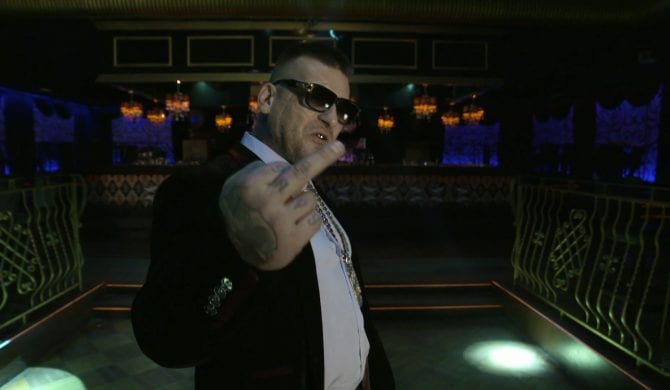 Popek i Matheo pokazują „Ciemną stronę sławy”