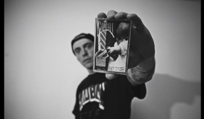 Słoń i Szpaku w klipie do „Sicario”