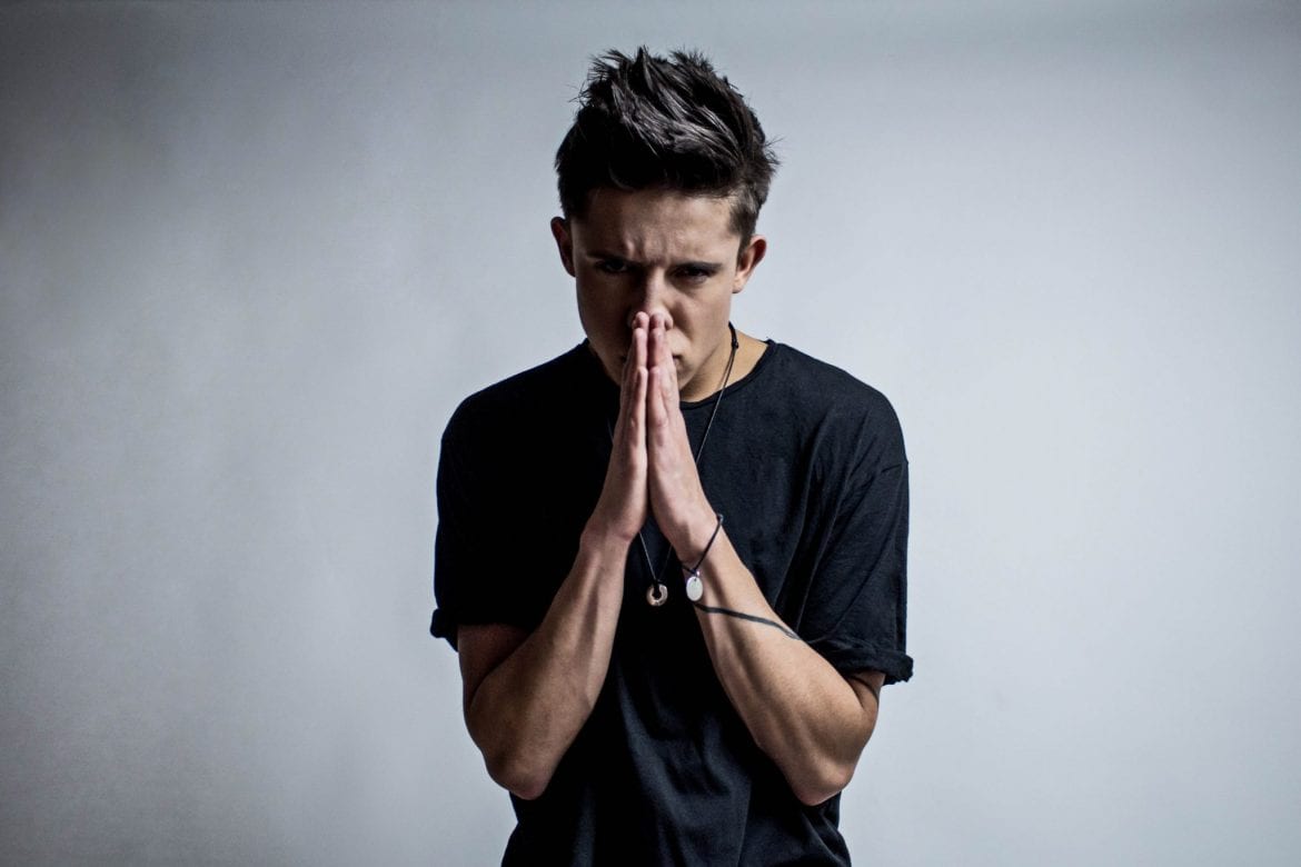 Były gitarzysta Dawida Kwiatkowskiego oskarża jego i management