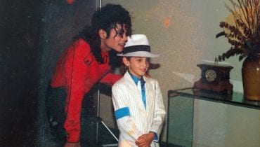 Oskarżyciele Michaela Jacksona z filmu „Leaving Neverland” żądają 400 milionów dolarów