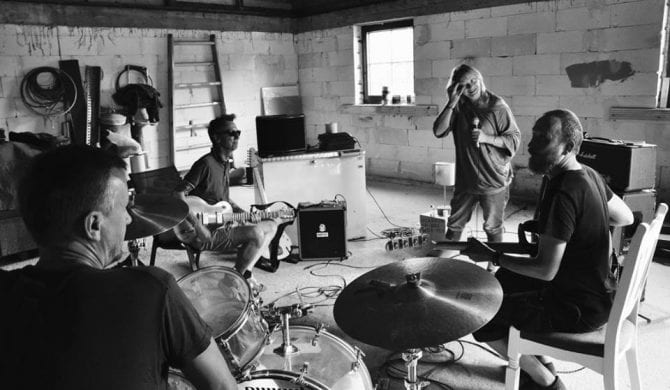 Punkowa grupa Czerwone Świnie uderza w IPN, ONR i Żołnierzy Wyklętych