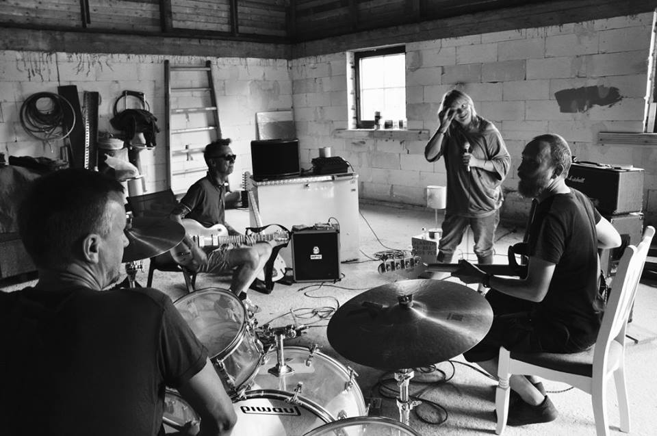 Punkowa grupa Czerwone Świnie uderza w IPN, ONR i Żołnierzy Wyklętych