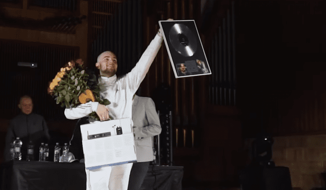 800 osób na koncercie Bedoesa w Filharmonii