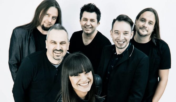 W sporze Adama Konkola i Anny Wyszkoni pojawił się nowy gracz – grupa Łzy