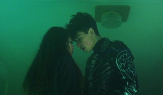 Malik Montana w nowym singlu i klipie Artura Sikorskiego