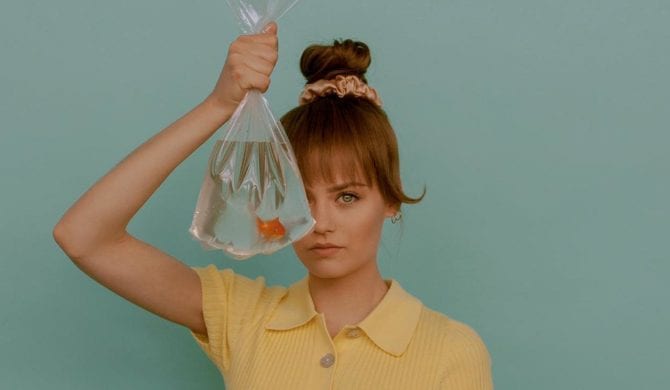 Kasia Sawczuk debiutuje singlem „Tak to widzę”. Teledysk już w sieci