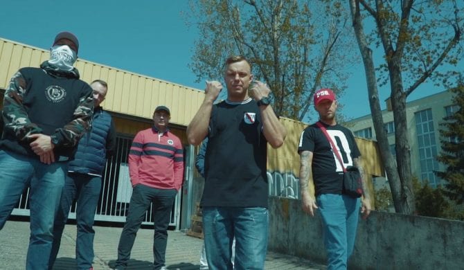 Rest: Nienawiść do policji, tak zostałem wychowany – mówiliście, że to patologia – dziś zaczynacie to rozumieć