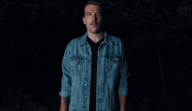 Flint jako Nowak vel Nowaczyński – „Na afterze” – nowy numer i klip