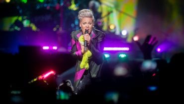 Przykre zakończenie wakacji dla Pink. Wokalistka zaraziła się bakterią E. coli