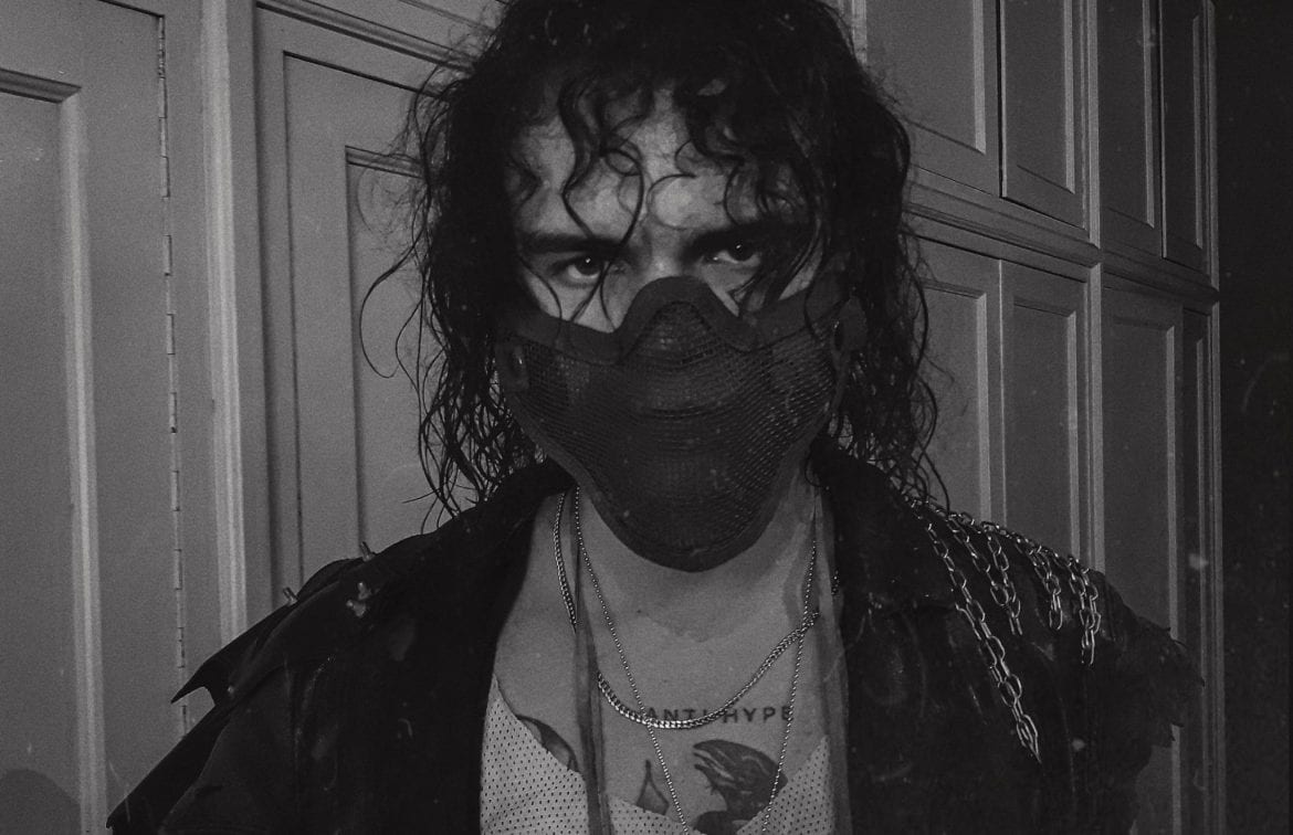 Sarius nie atakował Kartky’ego? „My kochamy wszystkich”