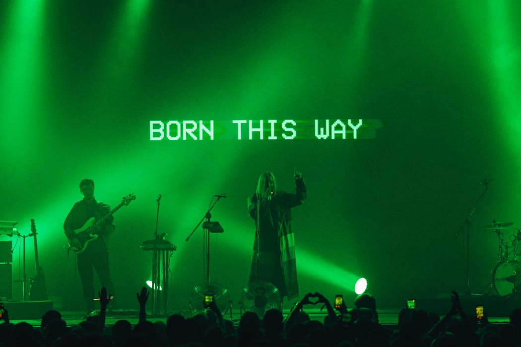 Natalia Nykiel: „Wierzę w Boga i kocham LGBT” (wideo)