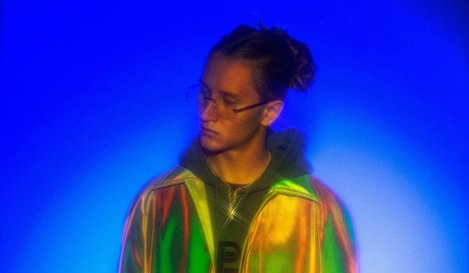 Young Igi prezentuje „Promienie słońca”. Pierwszy singiel z nowej płyty już w sieci