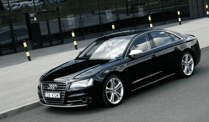 Ekskluzywny samochód znanego rapera wystawiony na sprzedaż