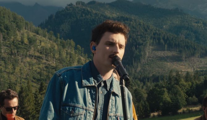 Dawid Podsiadło opublikował nowy teledysk