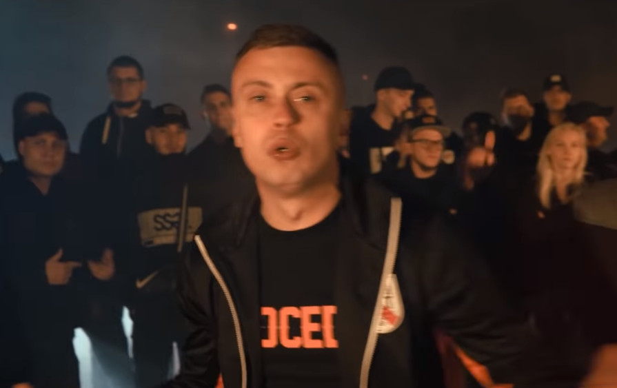 Diss na Multiego i Tymka w nowym klipie promującym album „Chada: jesteś legendą”