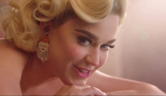 Katy Perry zaprezentowała pierwszy świąteczny klip w karierze