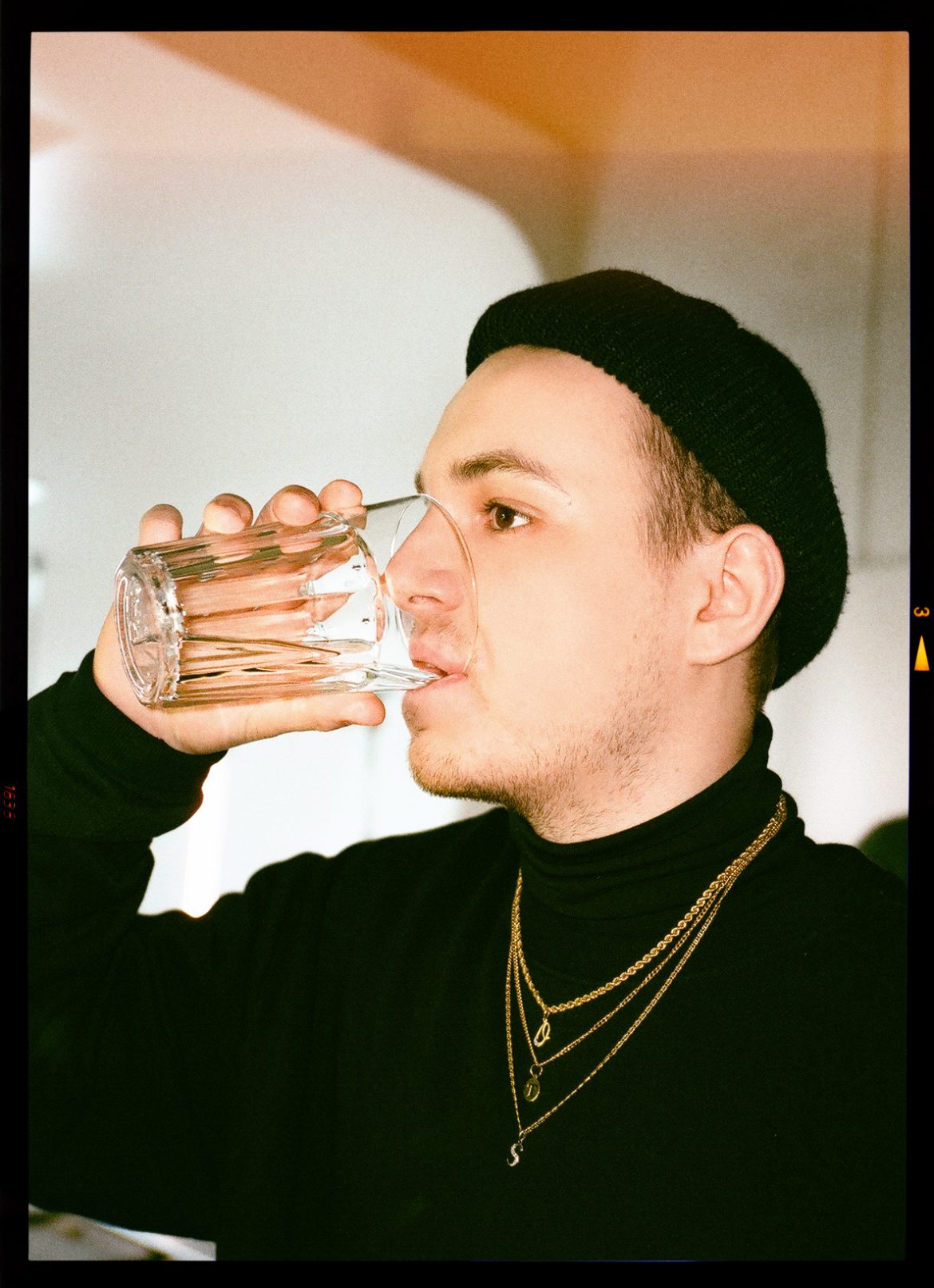 Legendarny aktor w najnowszy klipie Otschodzi