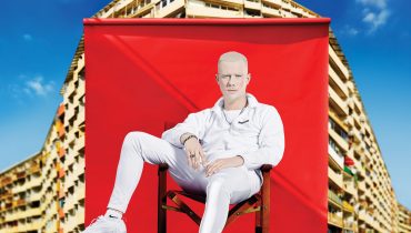 „22 minuty, które mogą być przełomem dla polskiego trapu” – Marcin Flint recenzuje „Albinosa” Kabe