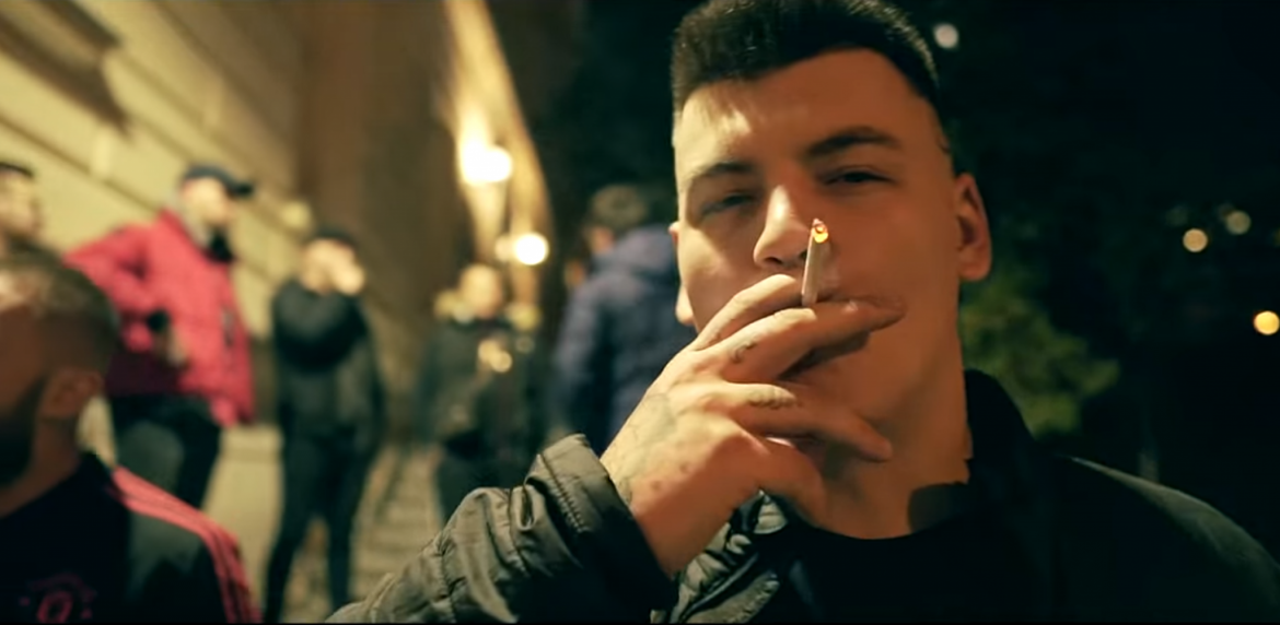 Frosti Rege: Pieski się plują jak Pluto