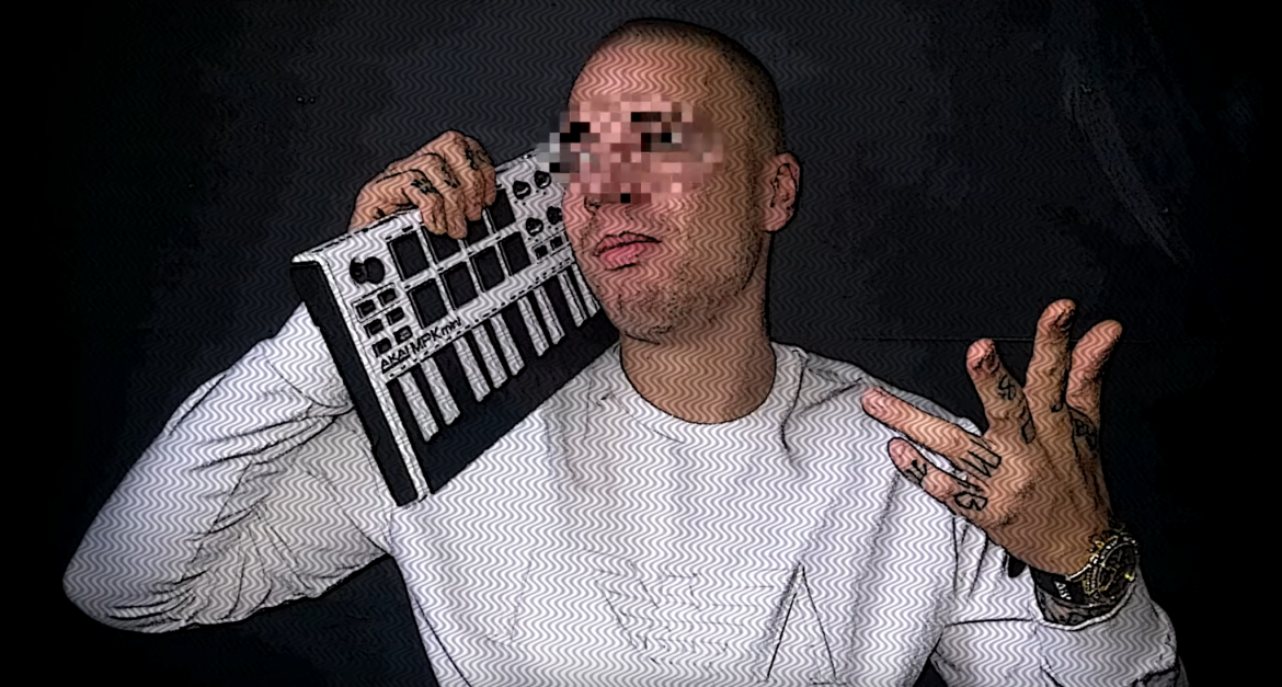 Tomb:  Bo nawet w Święto Trzech Króli, Król jest tylko jeden