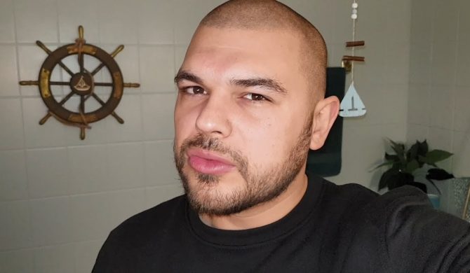 Tau: Nie panikujmy, Bóg ma wszystko pod kontrolą