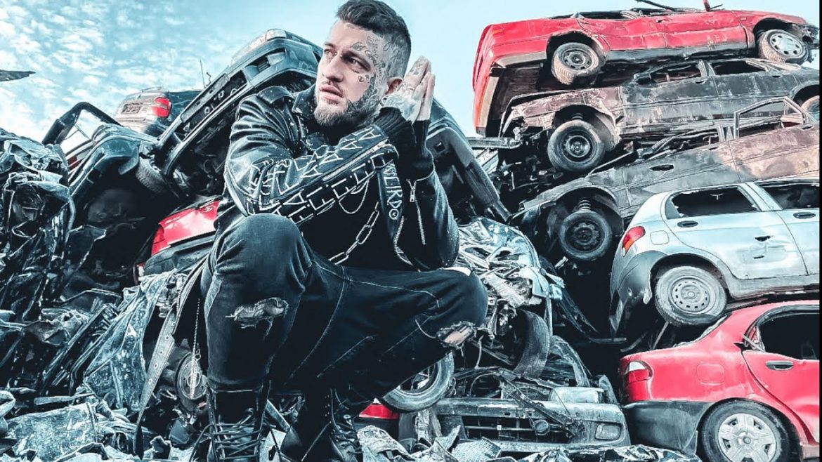 Bonson tłumaczy dlaczego został fryzjerem: „Muzyka niestety od jakiegoś czasu nie dawała mi szczęścia”