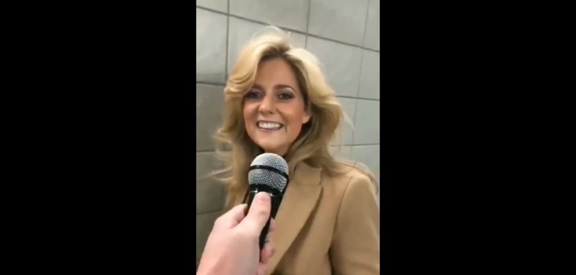 Kobieta zaśpiewała hit Lady Gagi i stała się hitem sieci