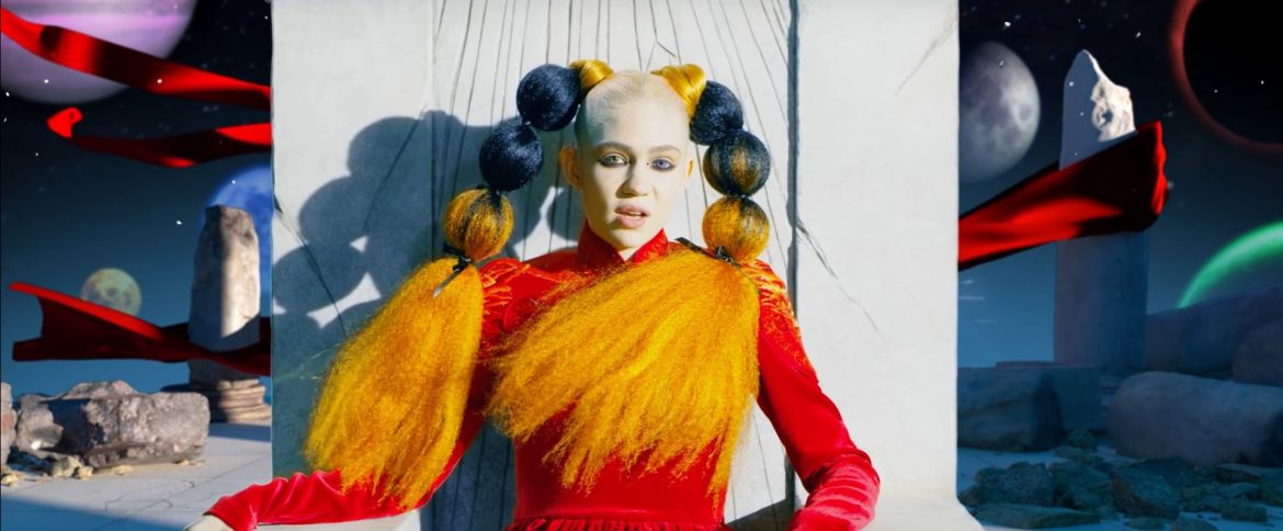 Grimes udostępnia dwa numery sprzed lat. W jednym z nich nawiązuje do relacji z Elonem Muskiem?