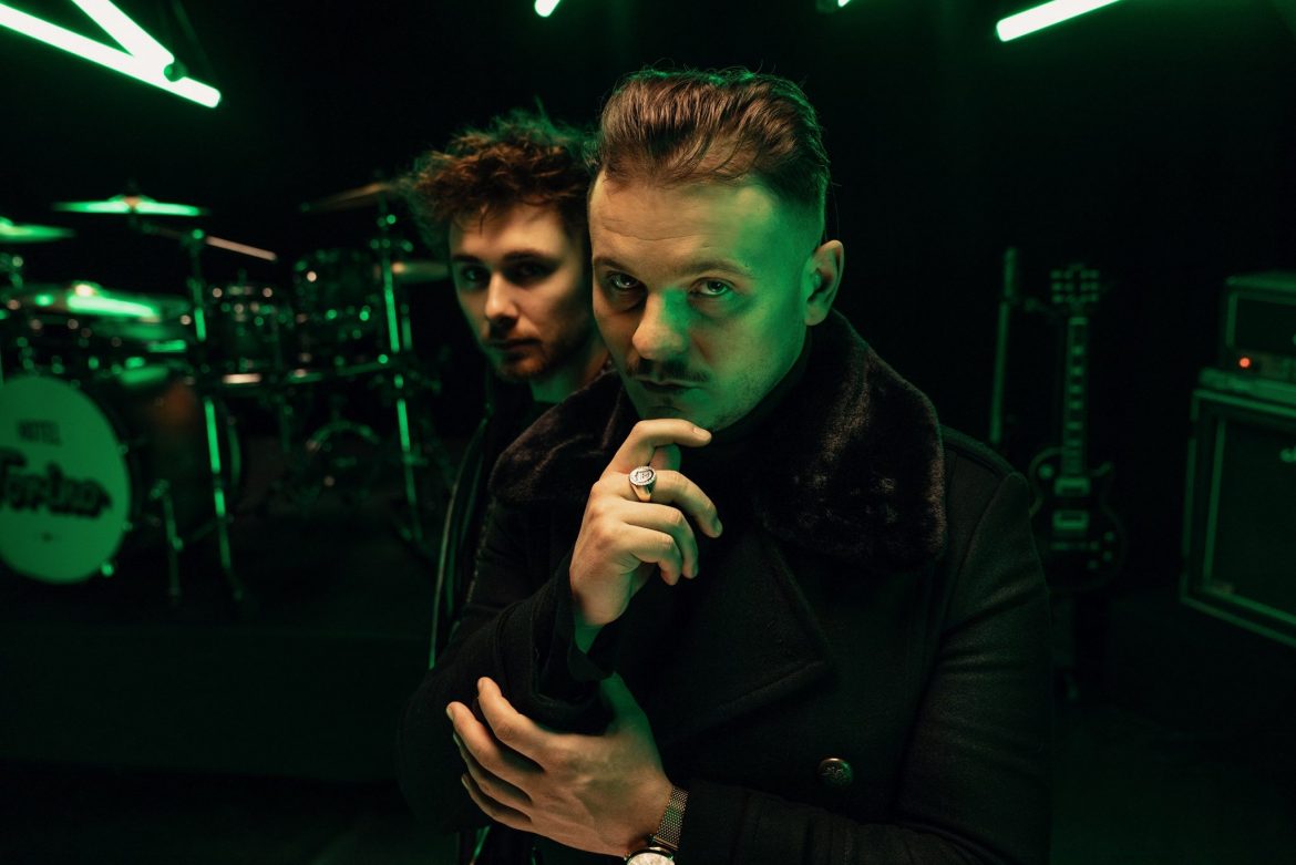 Patryk Kumór i Dominic Buczkowski debiutują jako Hotel Torino. Artyści wchodzą na scenę w wielkim stylu