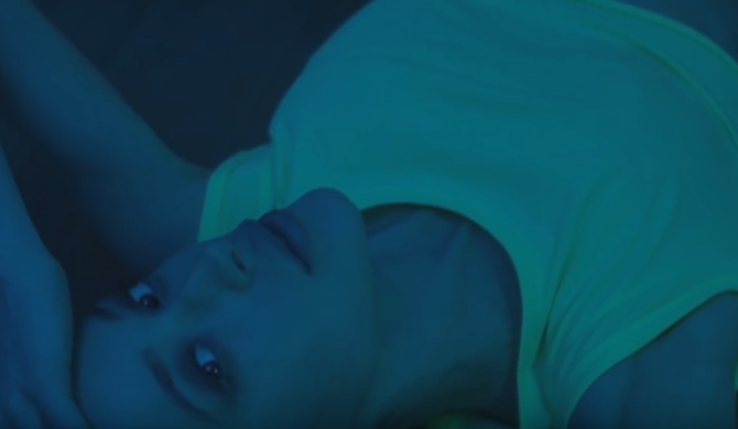 Sitek : „Jej tyłek chodzi jak budyń, jej skóra pachnie jak mango”