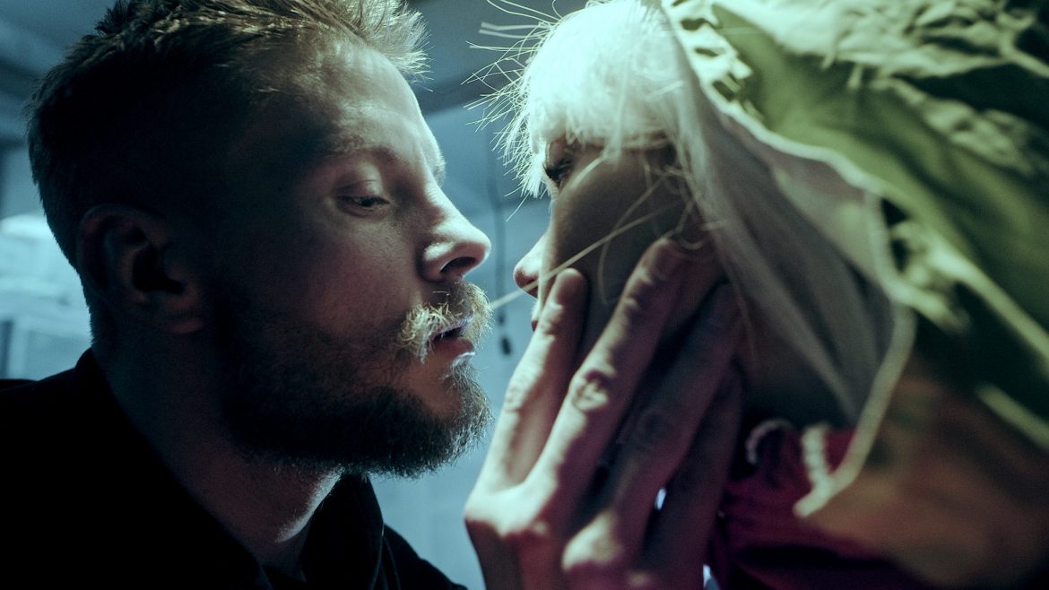 Sebastian Fabijański jako „Nightcrawler”