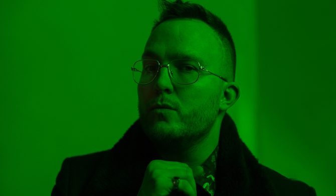 Ten Typ Mes po roku ponownie atakuje Witka Michalaka. „Ciągle zgarnia zyski z mojej muzyki i kluczy, żeby nie podpisać aneksu”