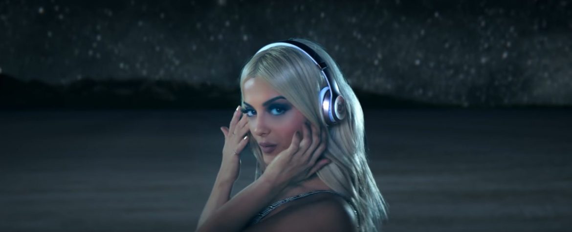 Śmierć w otoczeniu Bebe Rexha – artystka apeluje do fanów
