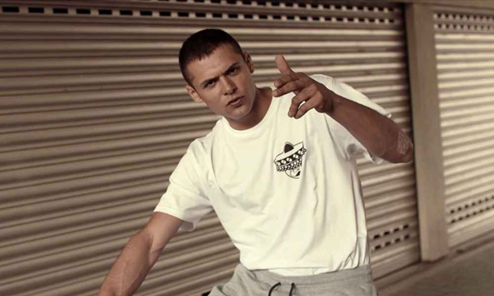 Belmondo korzystał z pomocy ghostwritera? Raper odpiera zarzuty i atakuje reprezentanta Hewry