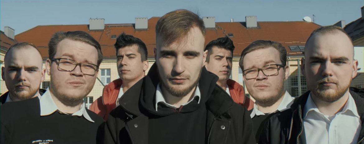 Bober zbija piątkę z Quebonafide w nowym klipie