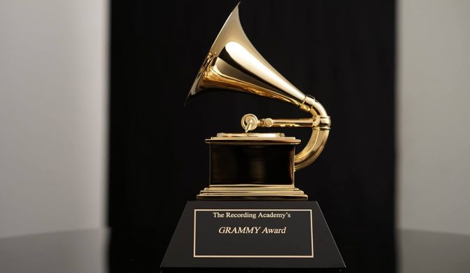 Już nawet gwiazdy śmieją się z otrzymanych nominacji do Grammy