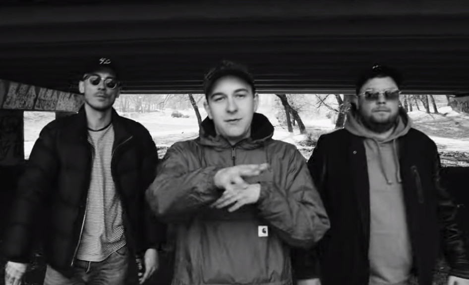 Miły ATZ przerabia „Powiedz na osiedlu” Płomienia 81