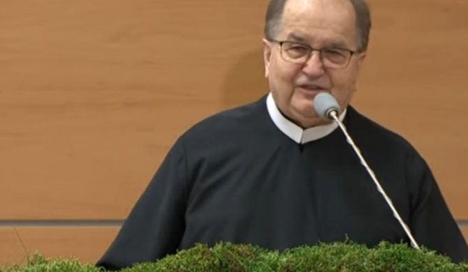 Uliczny raper gardzi zachowaniem Rydzyka