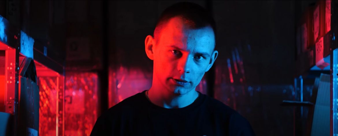 Intruz ostro o artystach, którzy skorzystali z tarczy antykryzysowej