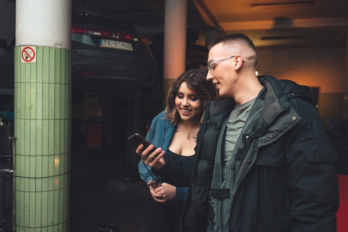 Proseko wjeżdża z nowym teledyskiem do utworu „Mirafiori”. Tylko u nas zobaczycie zdjęcia z planu