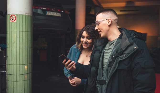 Proseko wjeżdża z nowym teledyskiem do utworu „Mirafiori”. Tylko u nas zobaczycie zdjęcia z planu