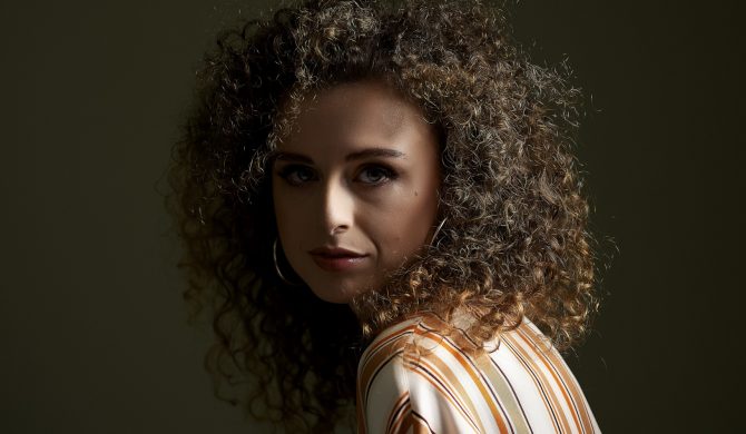 Olena zatopiona w „Nocy”