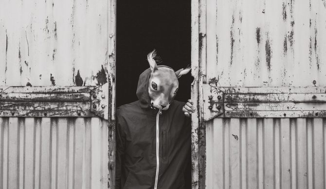 Blanty, randki i melanże – Artur Szklarczyk recenzuje nowe wydawnictwo Bitaminy