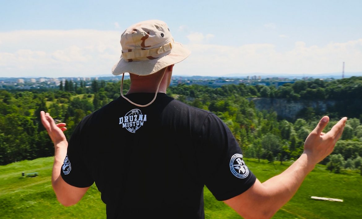 Podwójne uderzenie Bosskiego. Raper powołał do życia nowy projekt