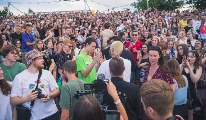 Tłumy fanów na spotkaniu z Quebonafide