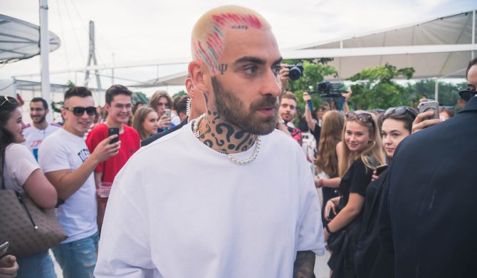 Mata i Quebonafide zmierzą się na boisku piłkarskim