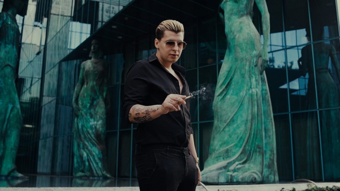 W miejsce „Młodego Księcia” White 2115 miał wydać zupełnie inny album. „Życie zweryfikowało plany”